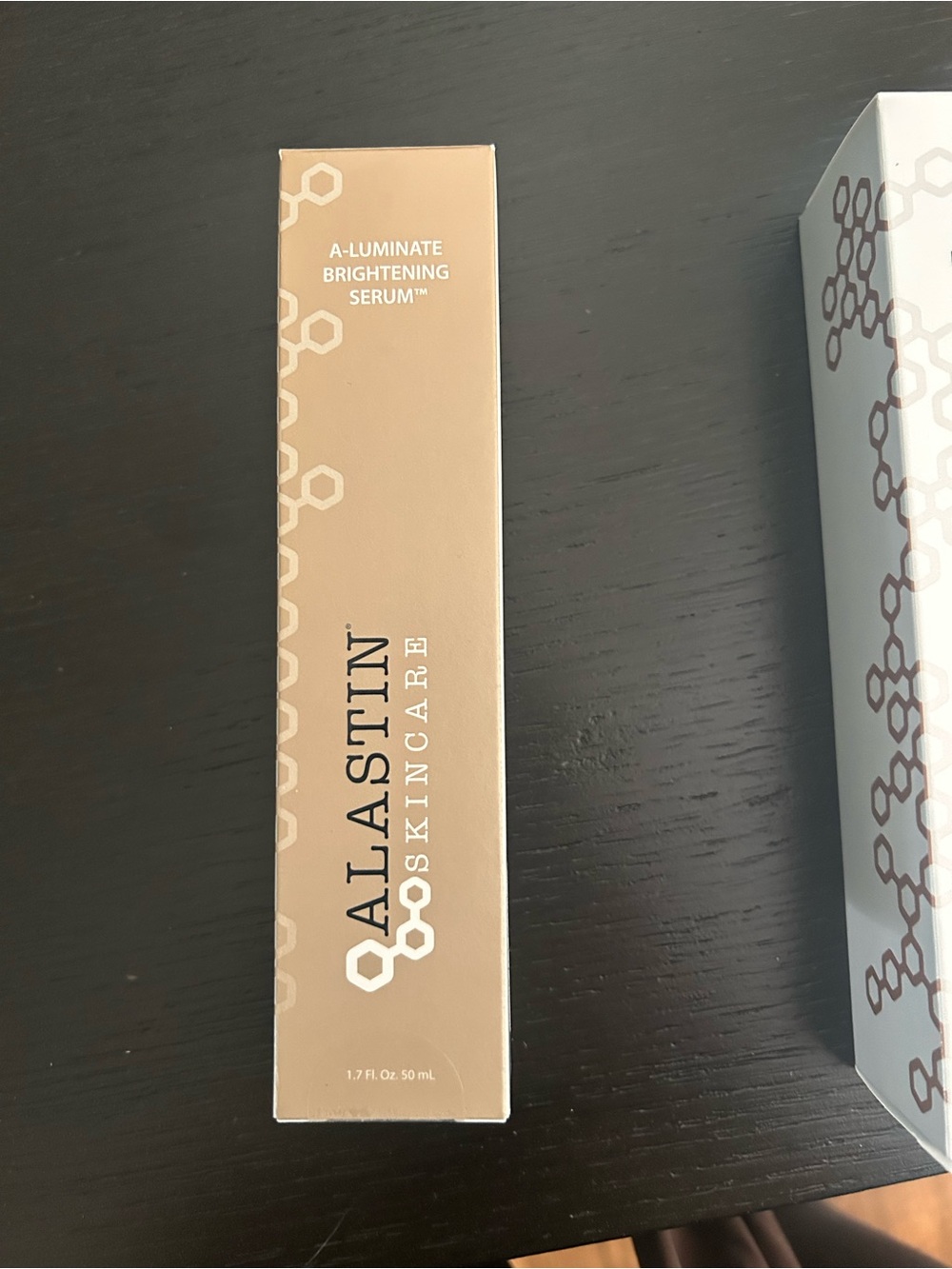 Alastin A-Luminate Brightening Serum — Cream-nwt/sealed!